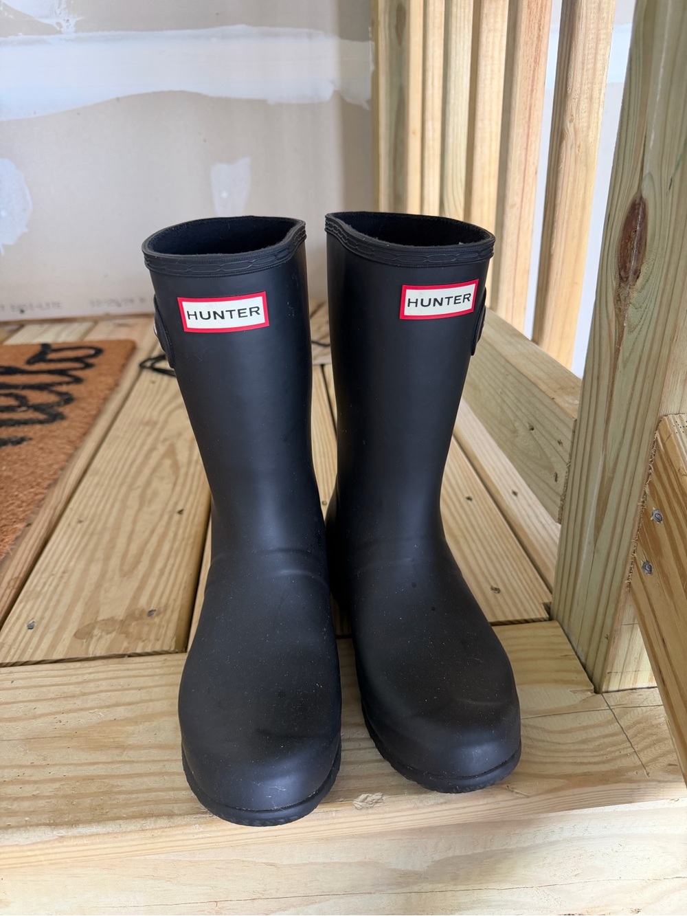Hunter Women’s Black Mid-Calf Rain Boots